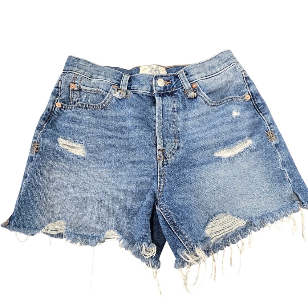 We The‎ Free Makai Cut Off Jean Shorts Sz 26  in Medium Wash